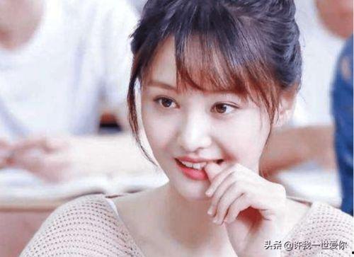 娱乐吃瓜小妹子,吃瓜小妹子的娱乐风云录